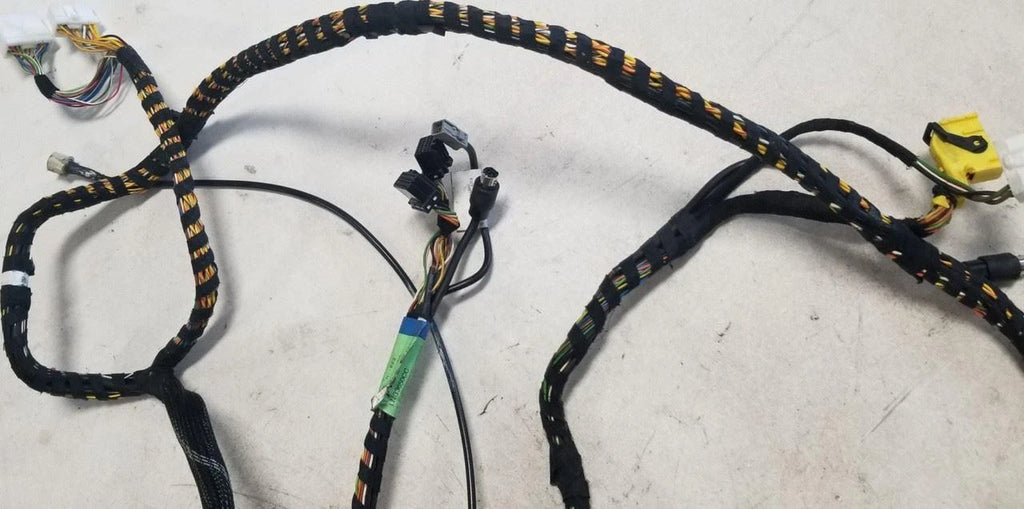 In-Car Entertainment Center Wiring Harness for Jaguar XJ8L XJR Vanden Plas (2001)