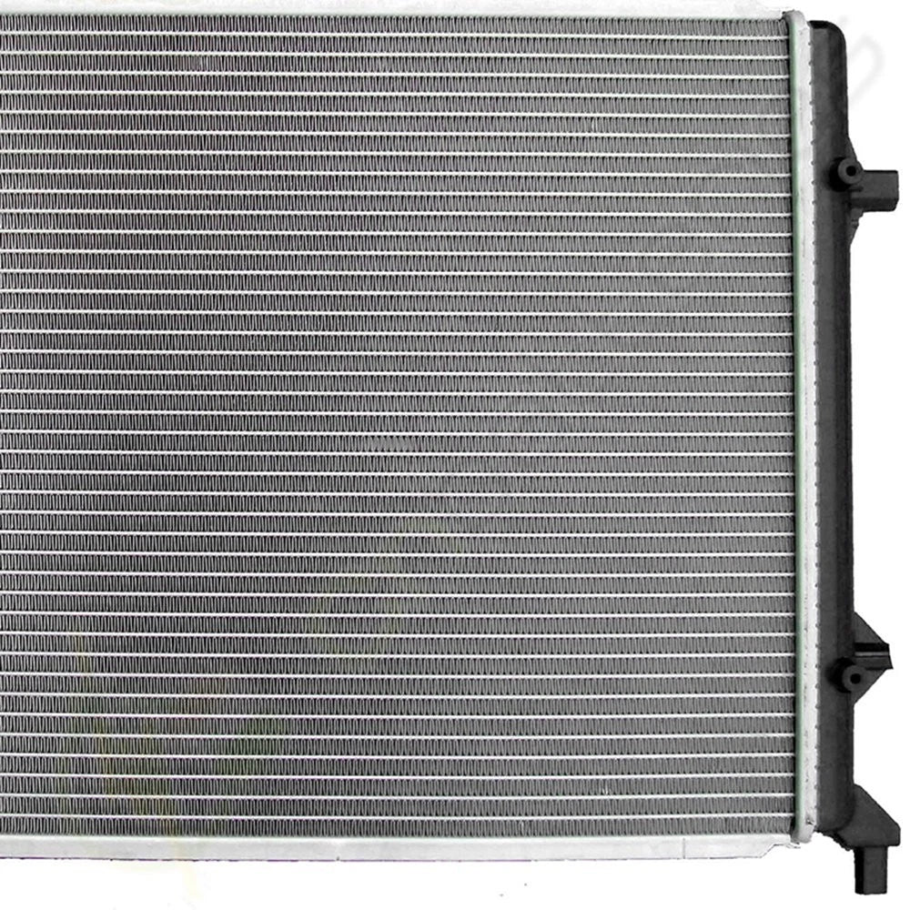 Aluminum Radiator for Volkswagen Bora Rabbit (2006–2010)