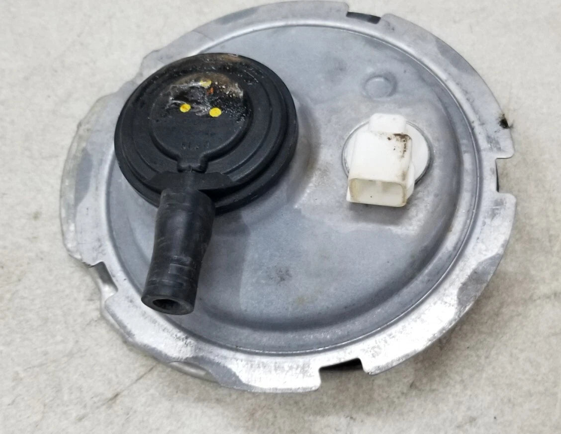Fuel Pump Manifold Top 4 PIN for Jaguar XJ6 XJ12 XJR (1995–1997)