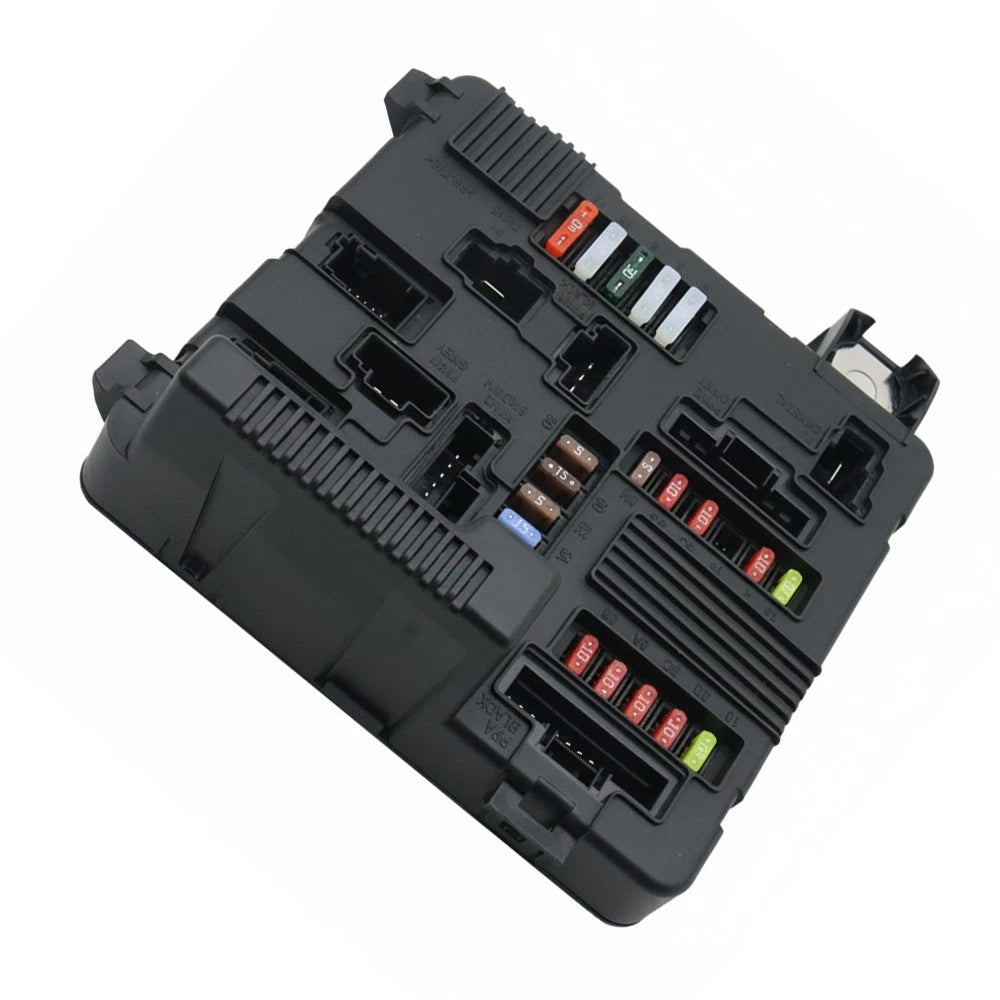 Fuse Box Module Unit for Renault Megane Scenic (8200306033)