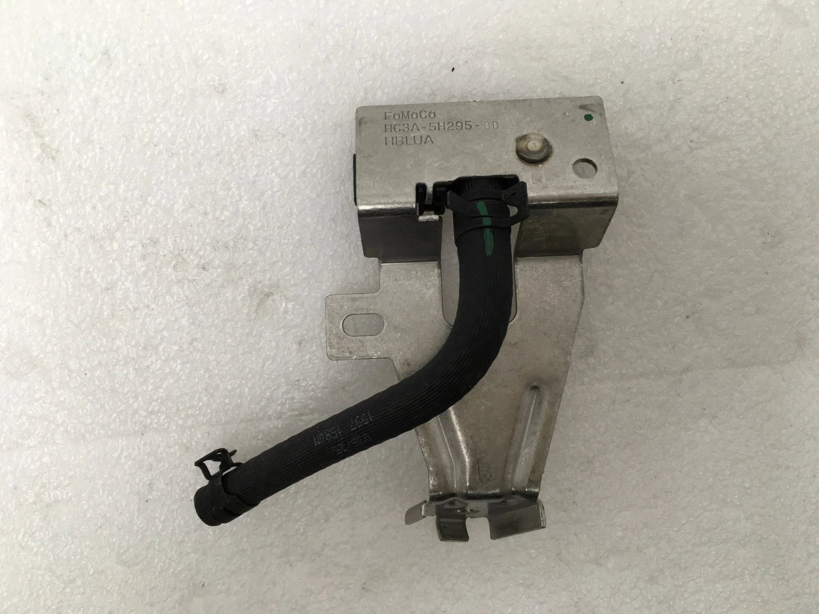 Exhaust Differential Pressure Sensor HC3Z9J460E for Ford F250 SD (2017–2019)
