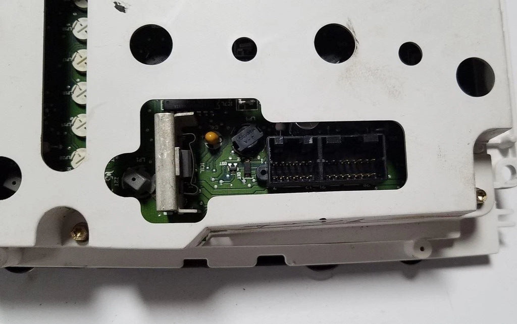 Gauge Cluster for Lincoln Mark VIII (1997–1998)