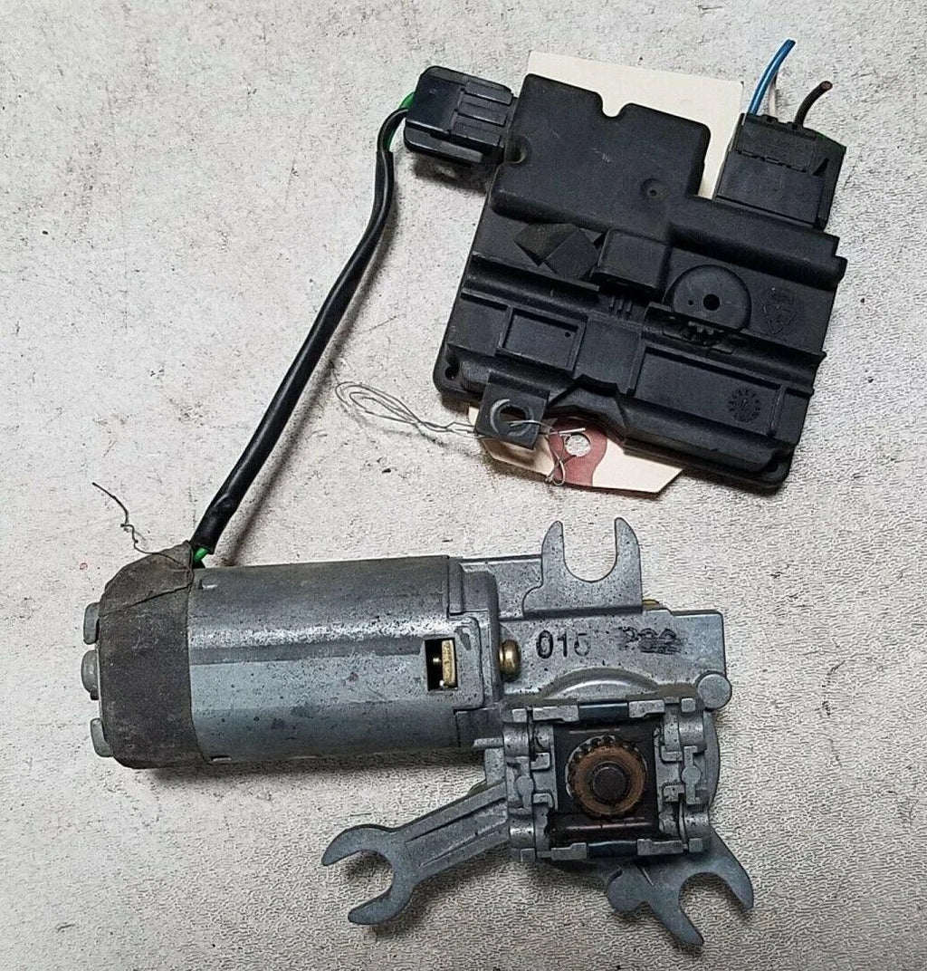 Sunroof Motor & Control Relay for Volvo S70, V70, V70XC (1998–2000)
