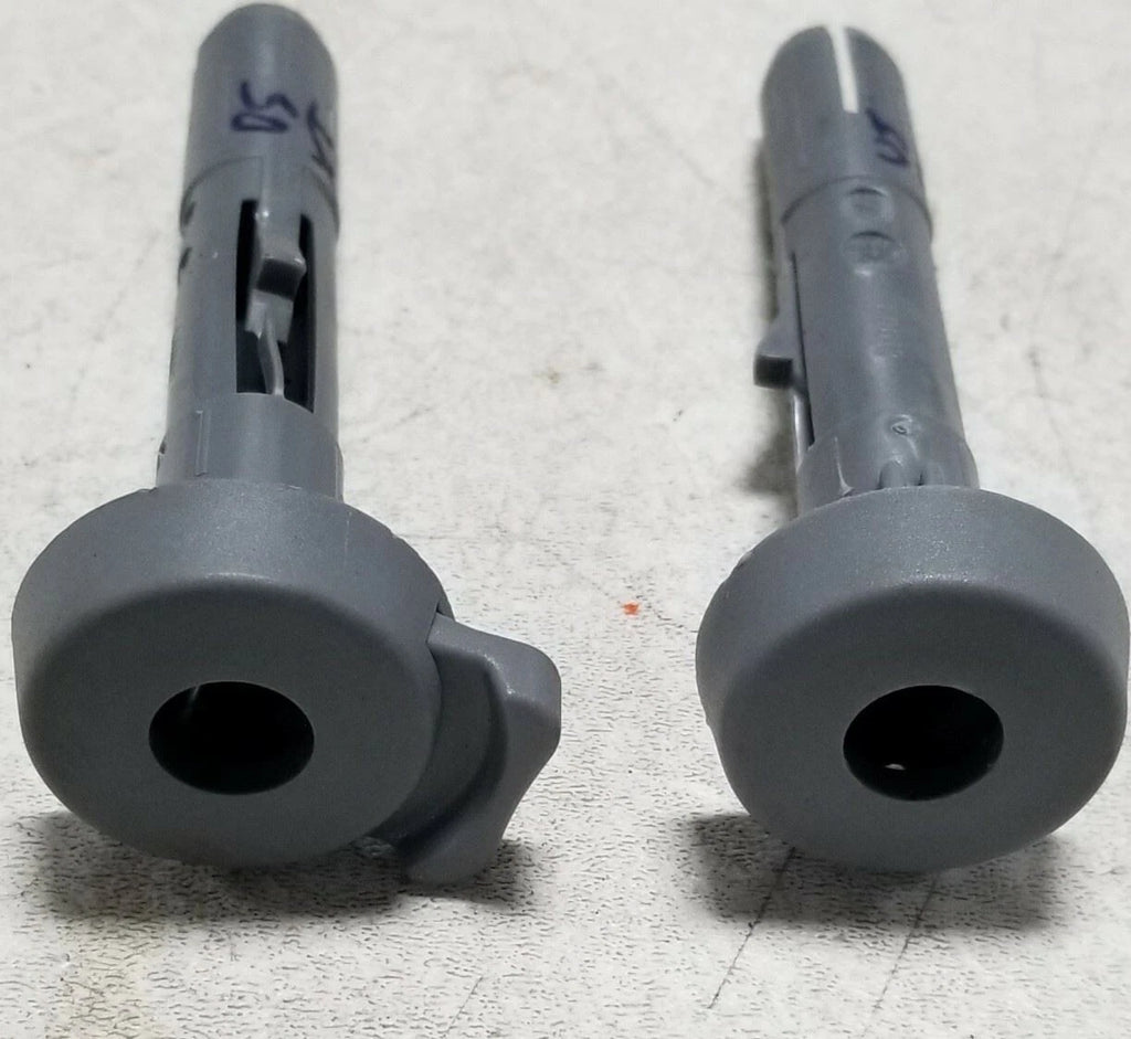 Set of 2 Front Headrest Clips for Jaguar X-Type (2002–2008) - Blue
