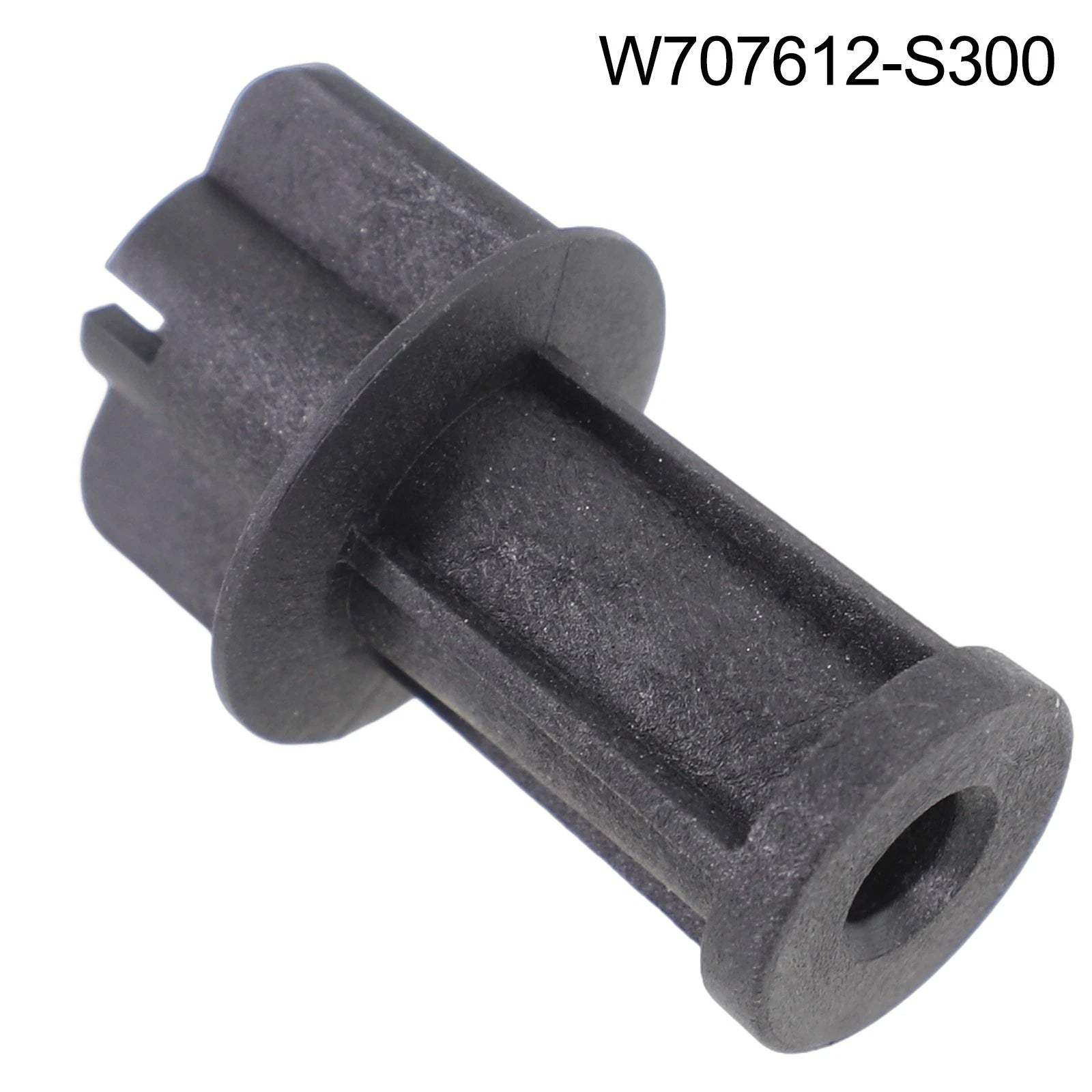 Rear Outer Lamp Nut for Ford Focus, Fiesta (W707612-S300, 1182772)