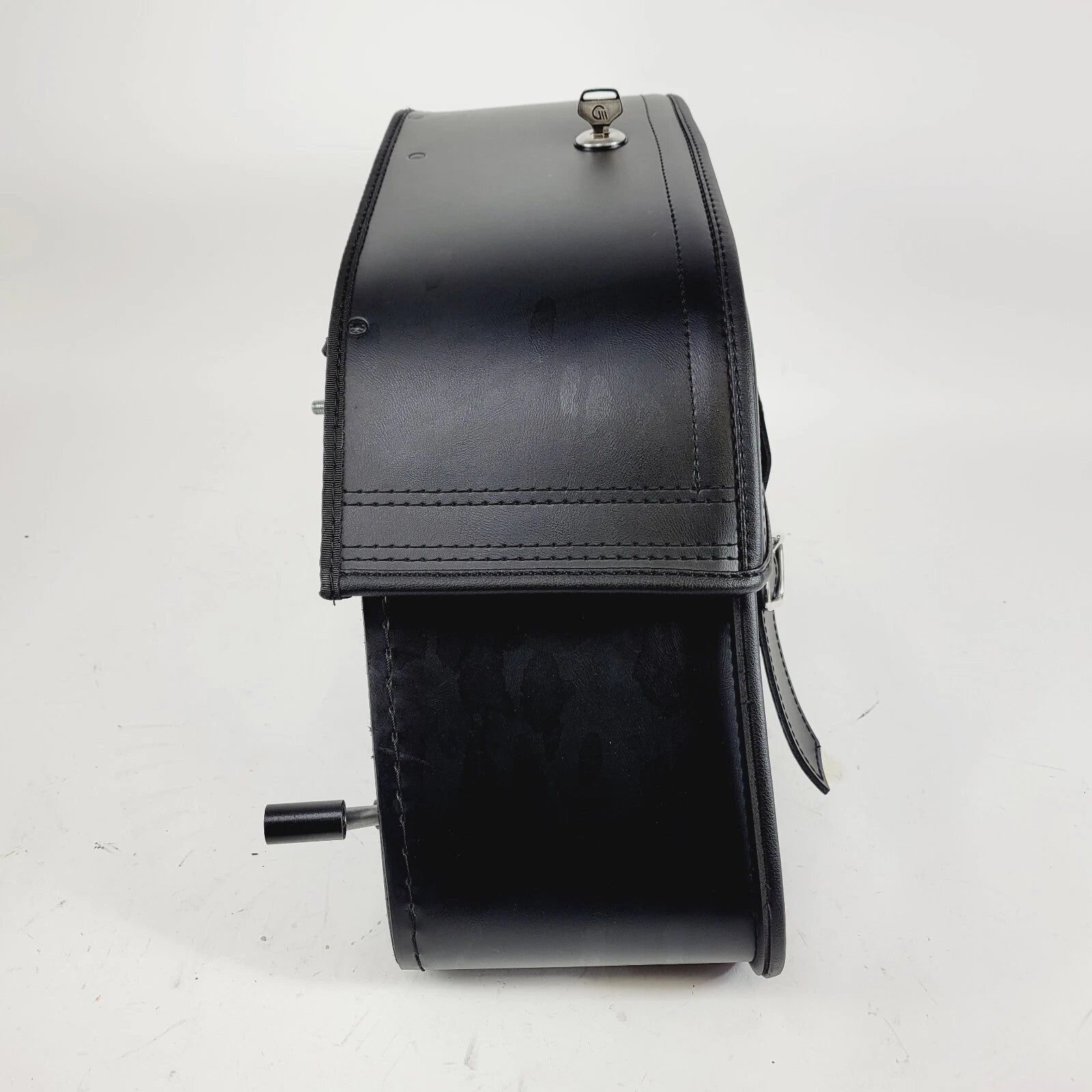 Extra Large Leather Right Side Saddlebag for Harley Davidson Street (2014–2023)