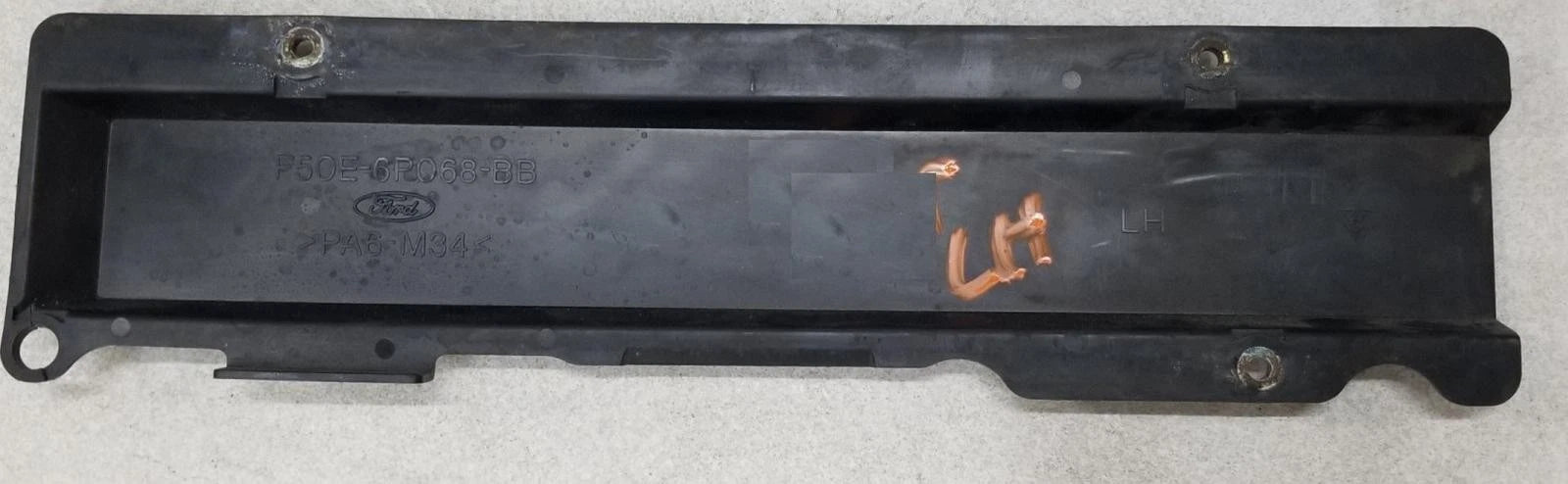 Front Valve Cover Finishing Plate for Lincoln Continental (1995–1997) F50E-6P068