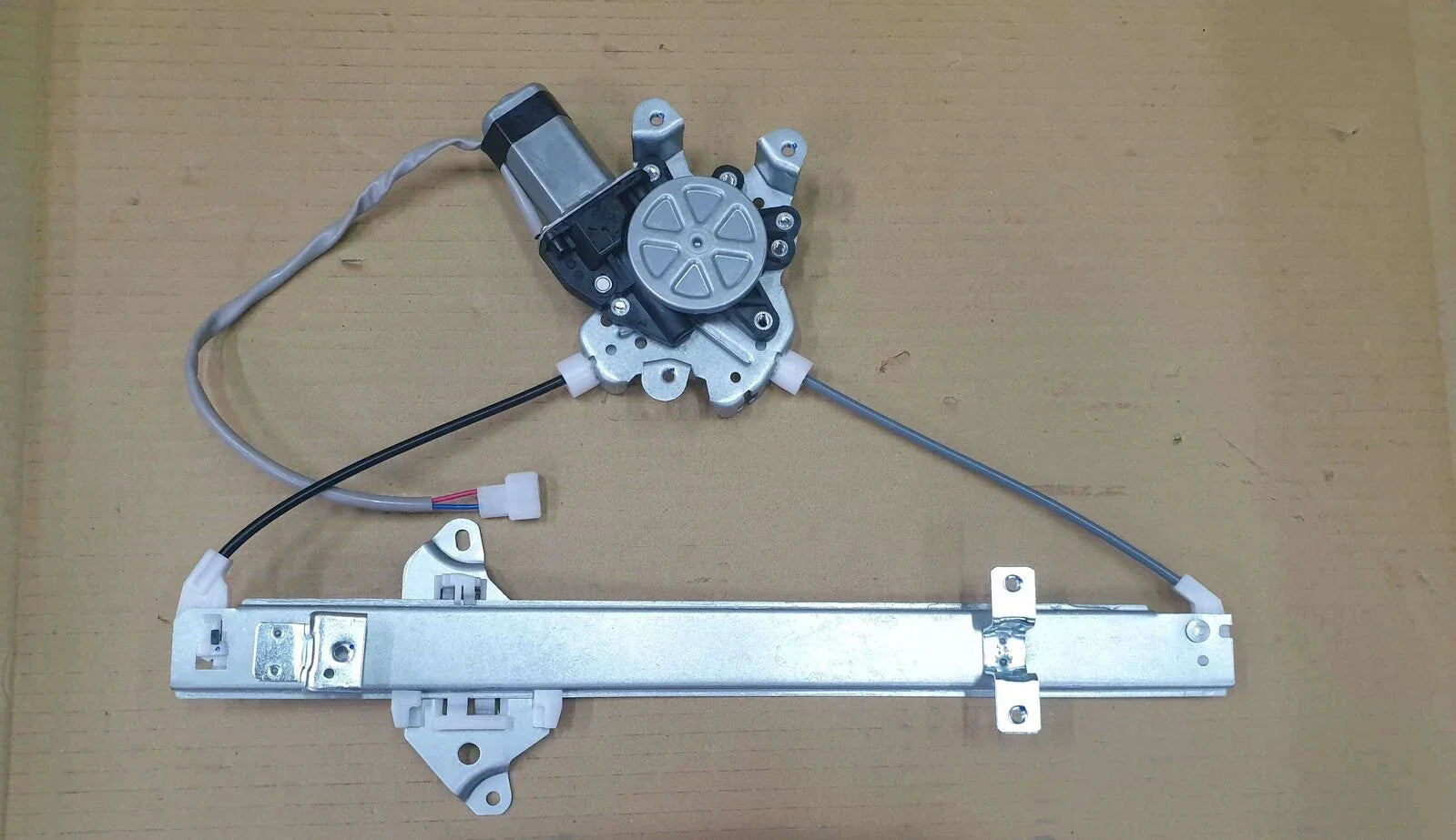 Rear Window Regulator With Motor 2 Pins for Mitsubishi Lancer (2002–2008)