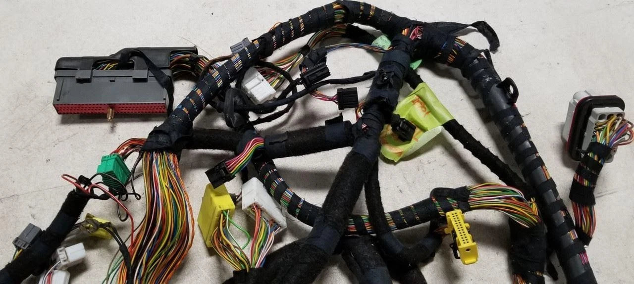 Dash Wire Harness LNG3010AA for Jaguar XJ8 XJR VDP (2001–2002)