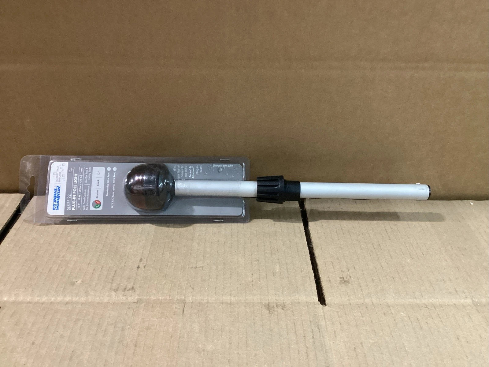 Aqua Signal 22112-7 Bicolor 12" Plug In Pole Light for Marine (N/A)