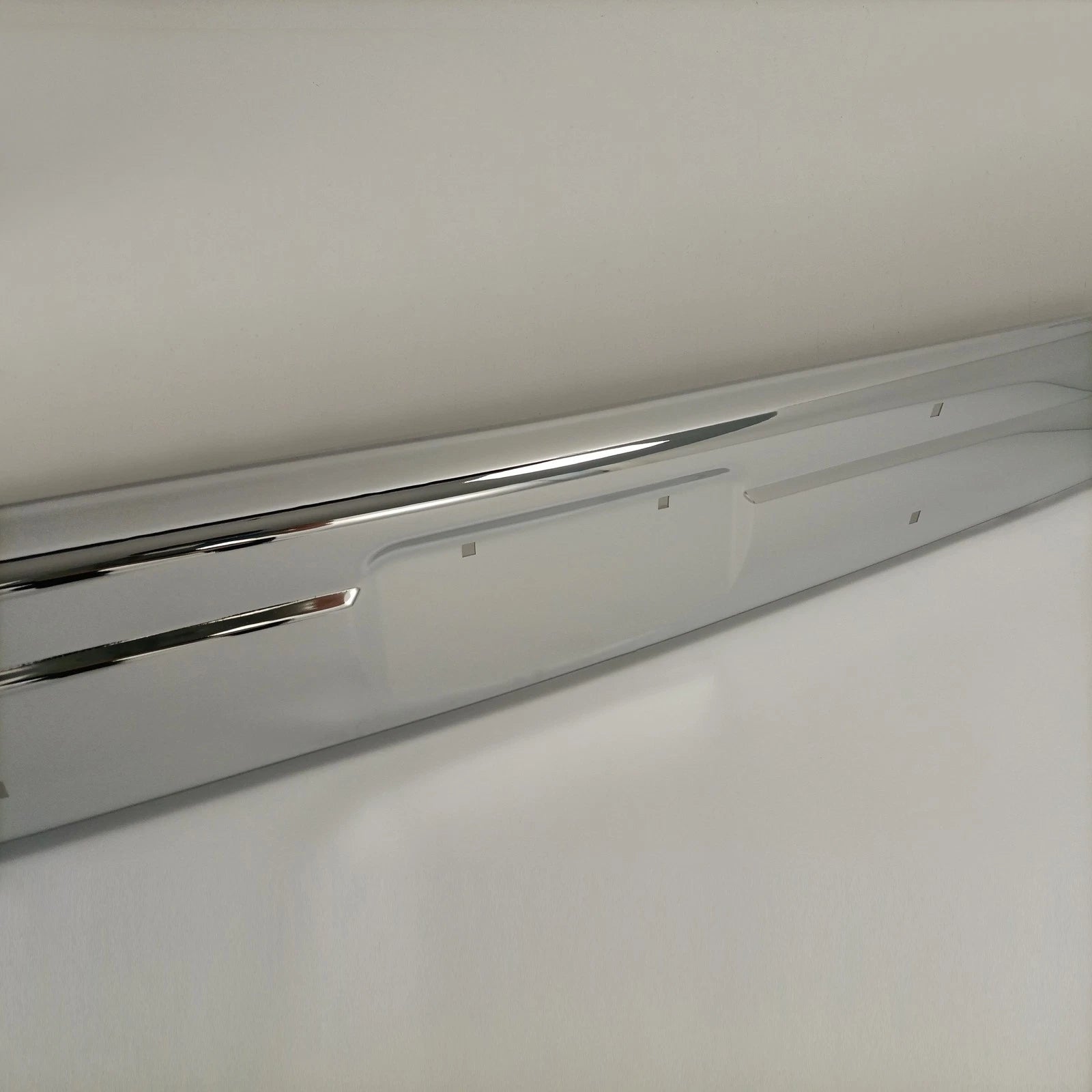 Chrome Front Bumper for Dodge D100 P200 W300 (1972–1982)