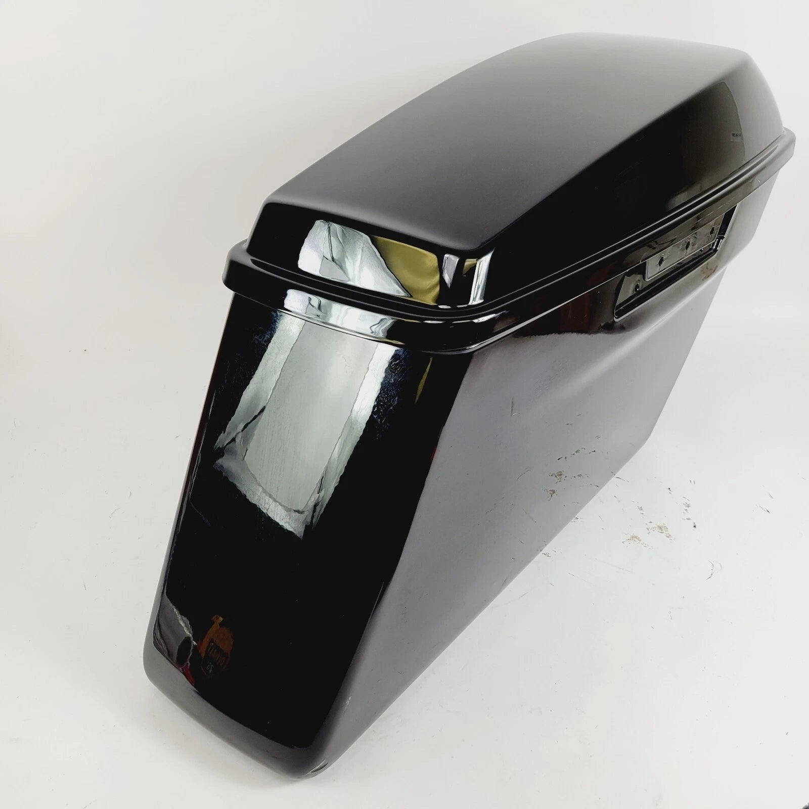 Right Saddlebag Bottom and Lid for Harley-Davidson Touring (2014–2023) Vivid Black