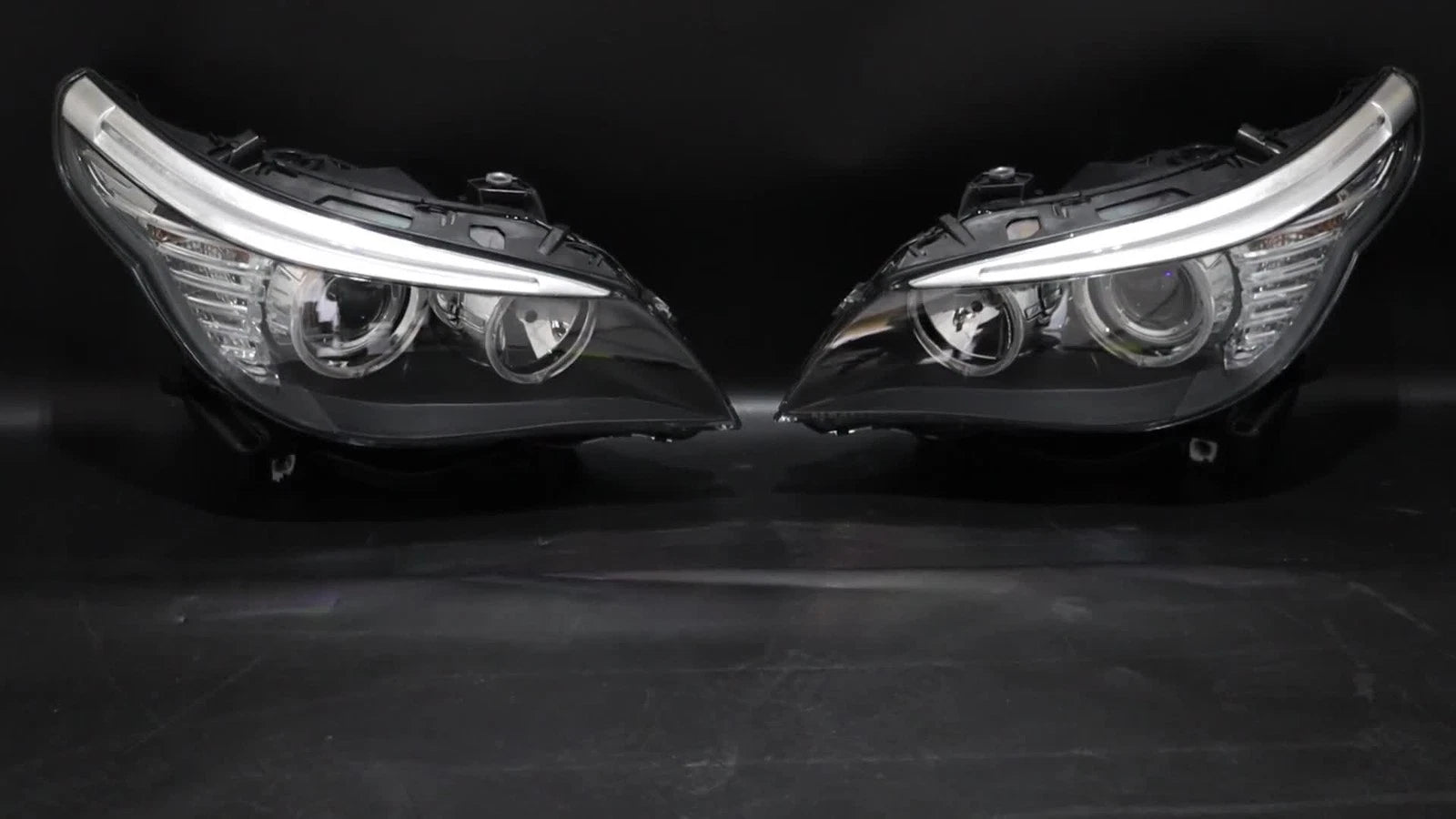 Halogen Headlight Assembly Set for BMW 528i (2008–2010) Right + Left Side