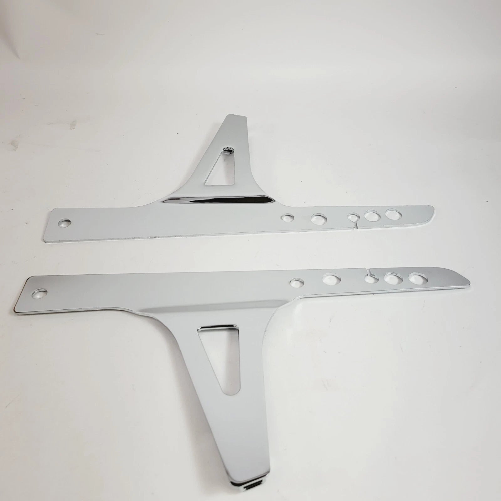 Set of 2 Chrome Detachables Rigid Sideplates for Harley Dyna Fat Bob (2008–2023) 53020-06A