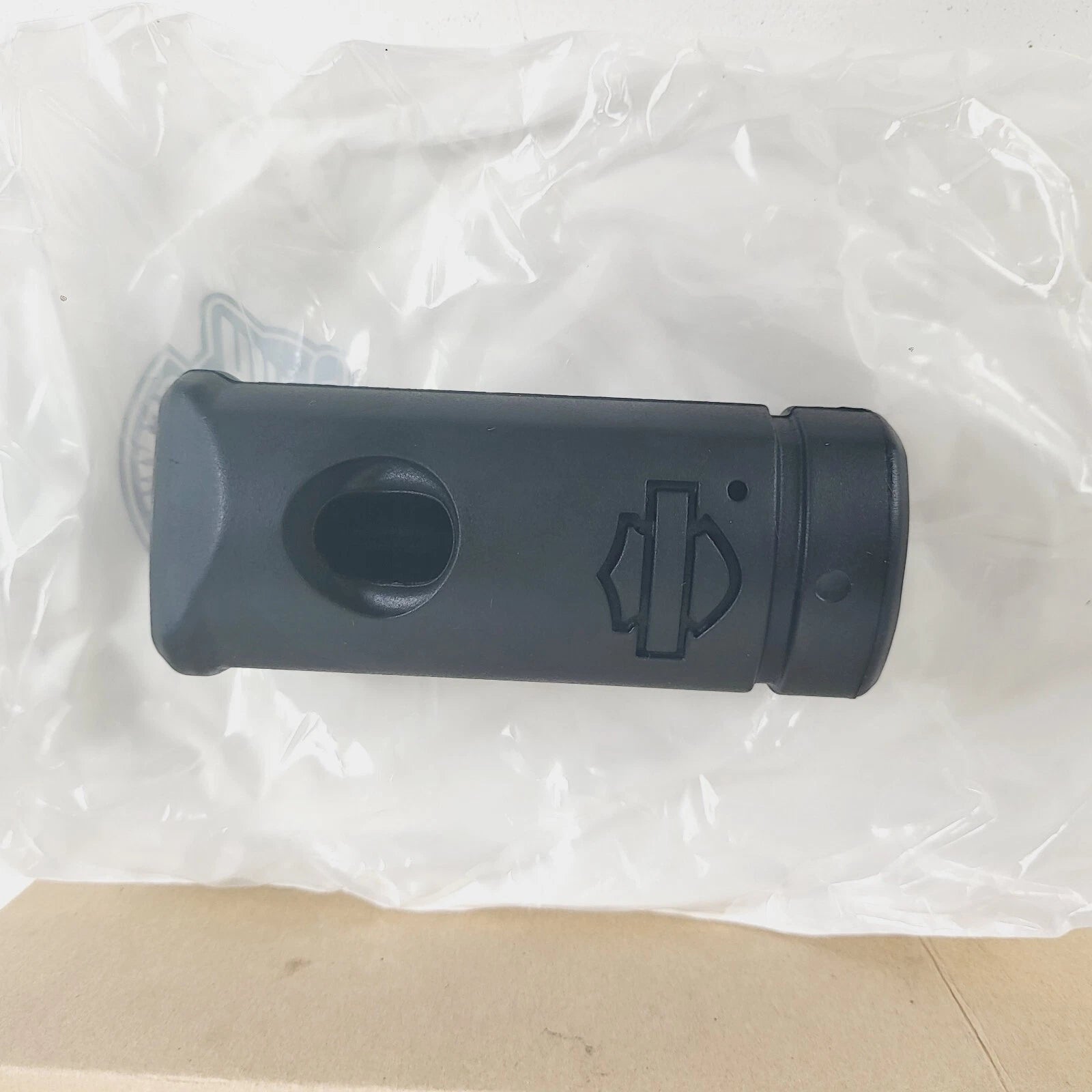 Left Rubber Foot Peg for Harley-Davidson Softail Slim & Live Wire (2014–2023) - 50501105