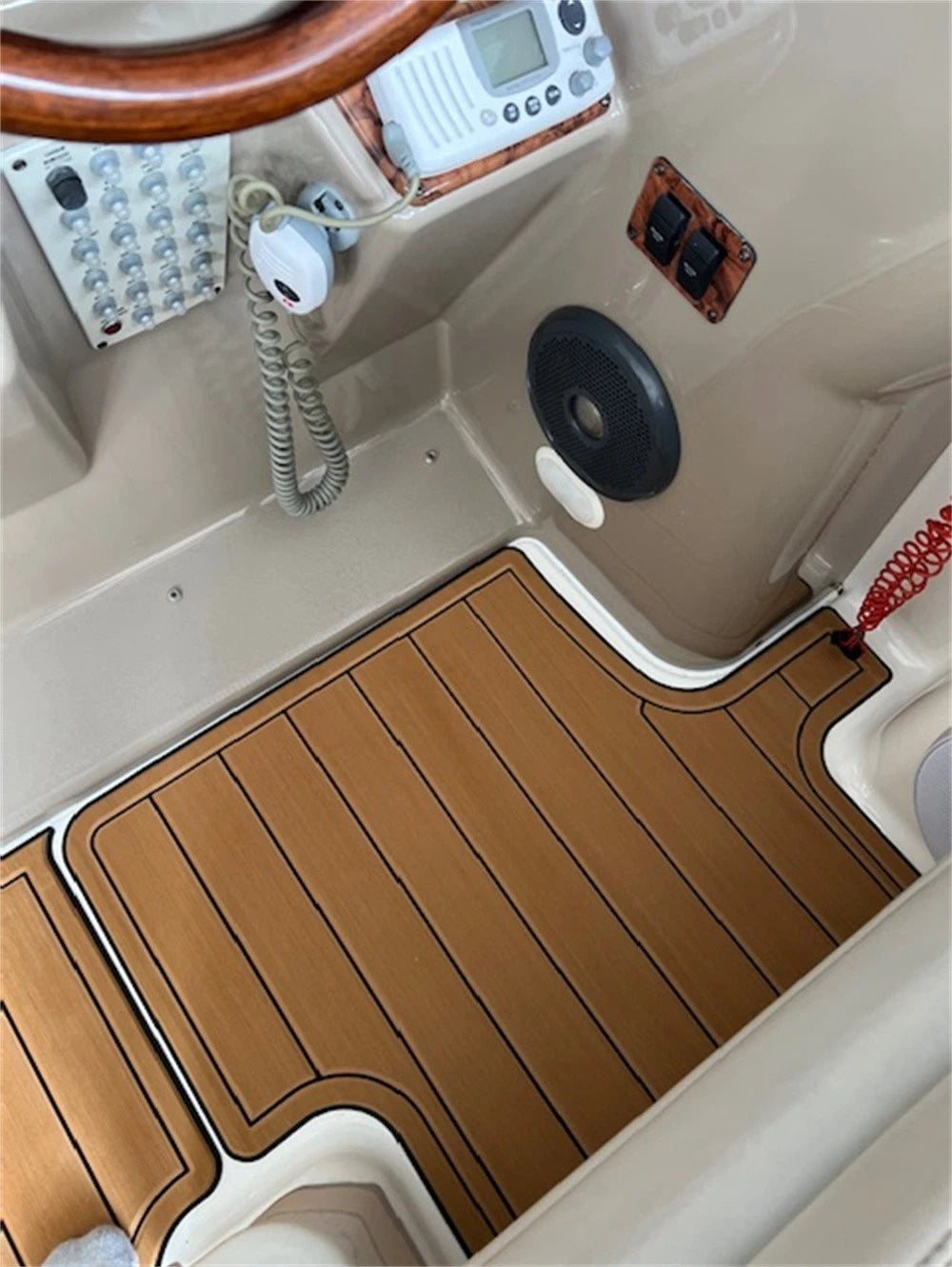 Swim Platform Cockpit Pad for Larson 350 Cabrio (2007) - EVA Teak Deck Mat