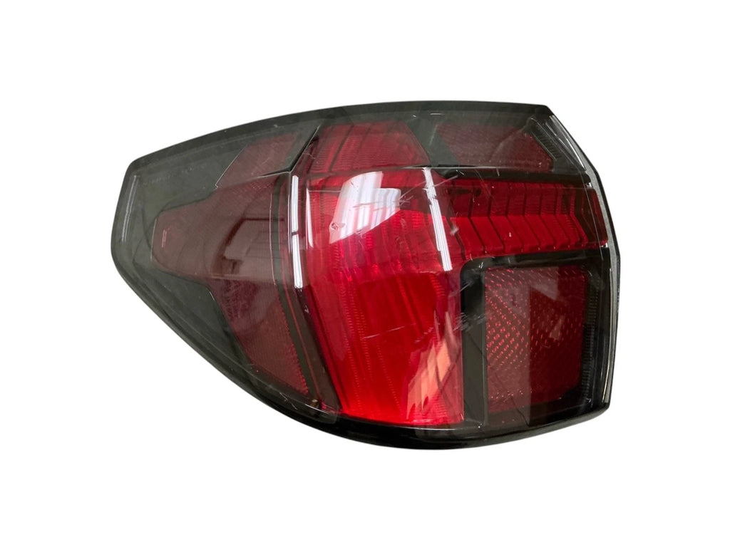 Halogen & LED Taillight for Hyundai Santa Cruz (2022–2026)