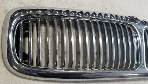 Grill Grille with Emblem for Jaguar XJ8 VDP (1998–2003)