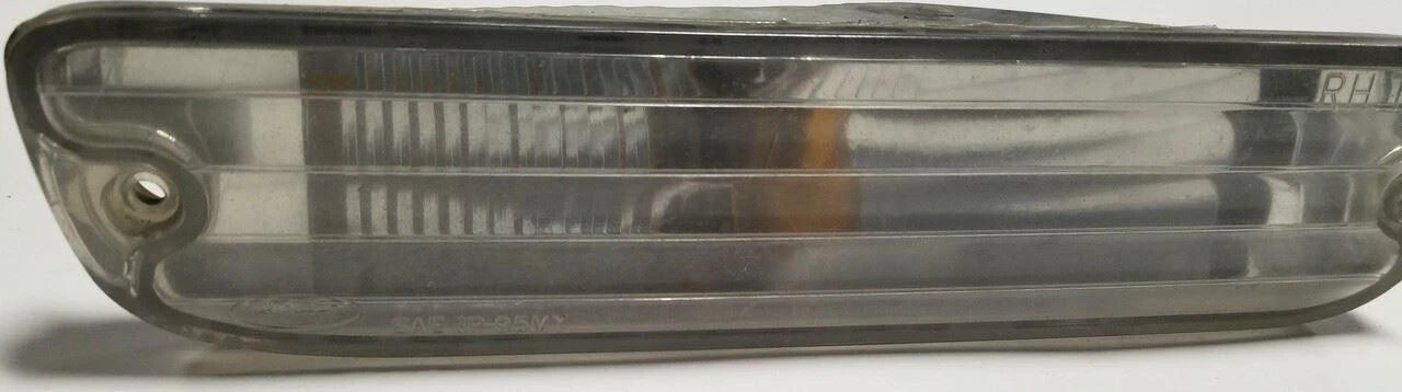 Bumper Mounted Fog Light Lamp RH for Grand Marquis (1995–1997) OEM