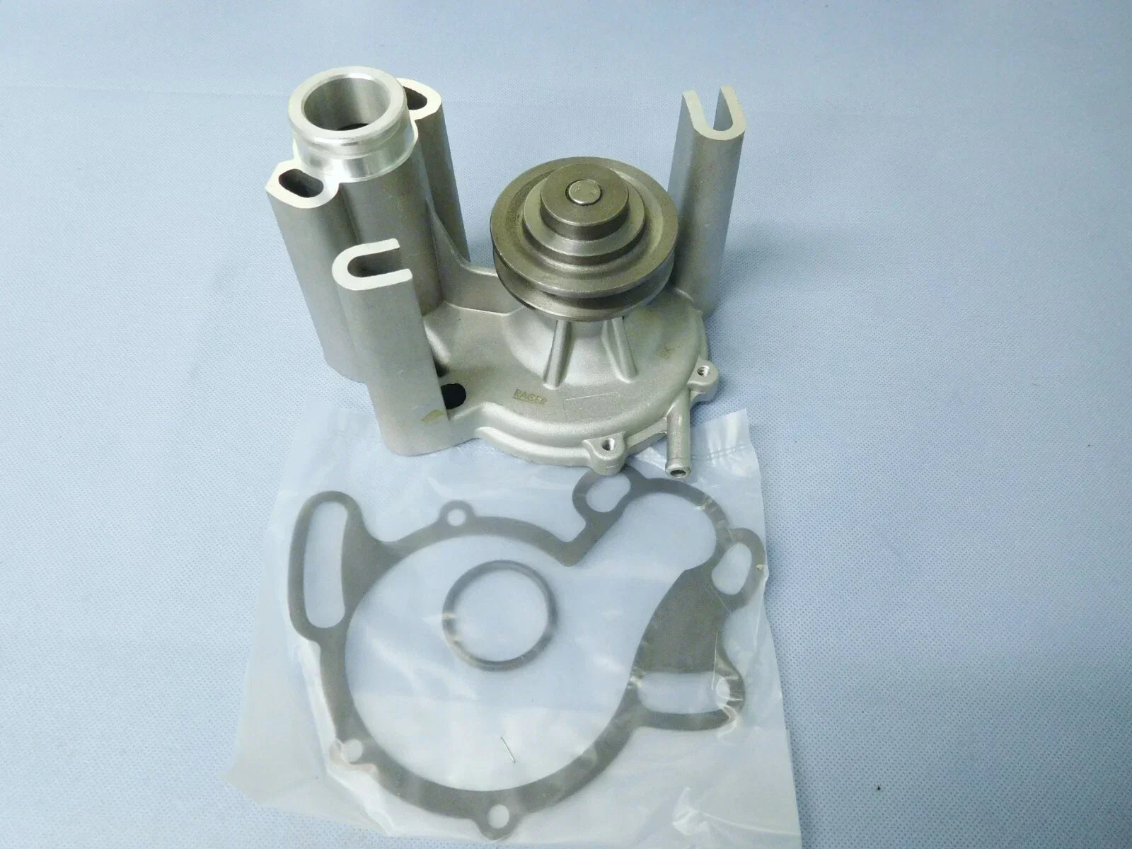 Water Pump for 2WD Triton 4G54 2.6L Petrol Engine (1992-1996)