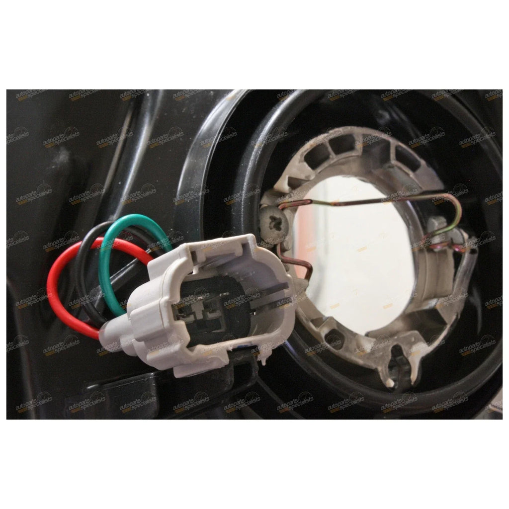 RH Headlight for Nissan Navara D22 (2001-2014)