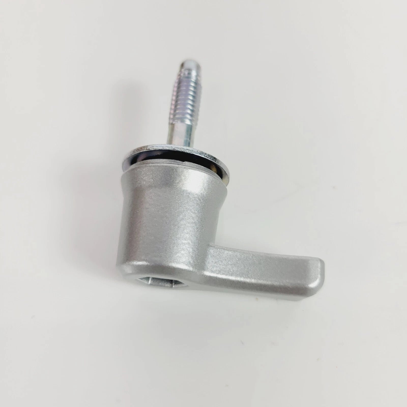 Single Sided Lever Thumb Screw for Harley Touring Saddlebags (2014–2024) 10200533