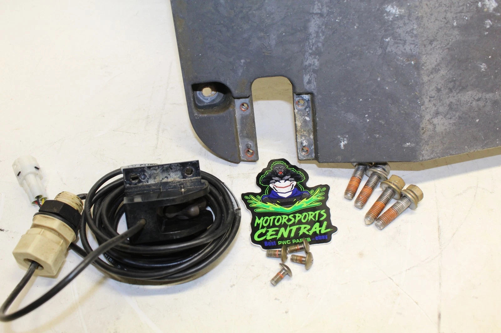 Ride Plate Hardware for Yamaha GP 1800 VX Cruiser HO Deluxe (2015–2020)
