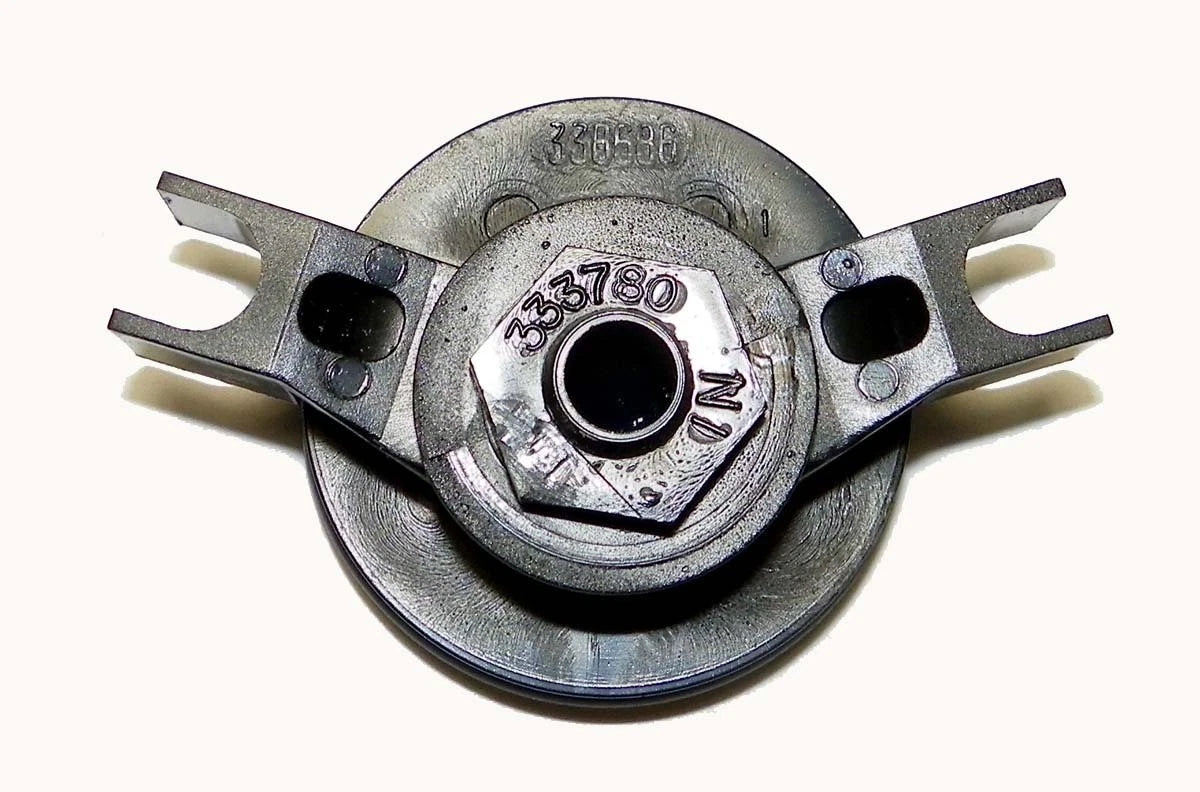 Shift Rod Cover for Johnson Evinrude 40-50 HP Looper (1989–2002) - 445-186, 0435543