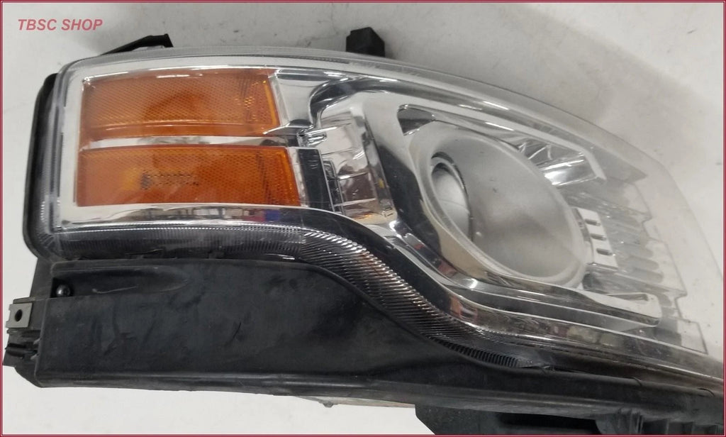 Headlight RH Passenger for Ford Flex (2009–2012) Xenon HID OEM with Ballast