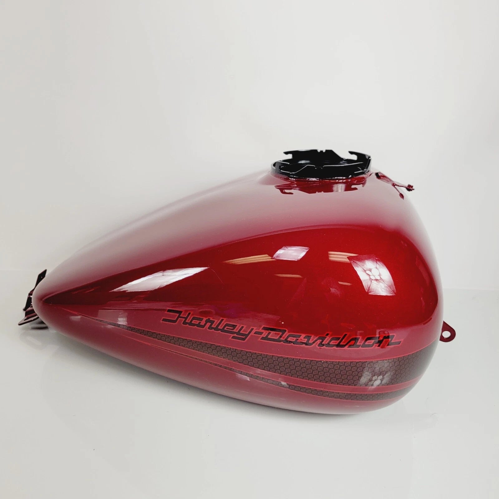 Gas Tank for Harley-Davidson Street Glide (2020) 61356-08 Stiletto Red