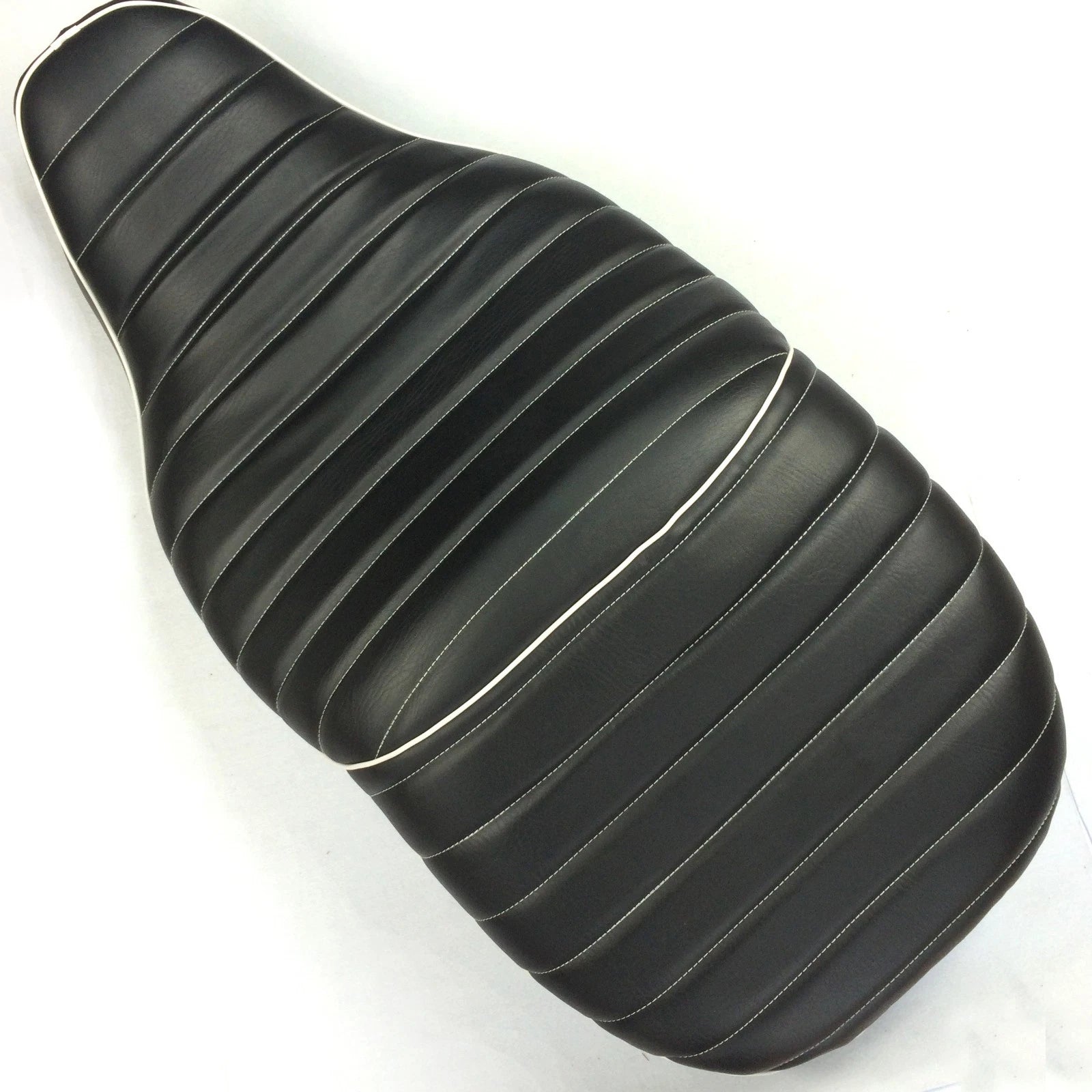 2X Cross Stripe Seat for Harley Electra Glide Standard (2007–2015)