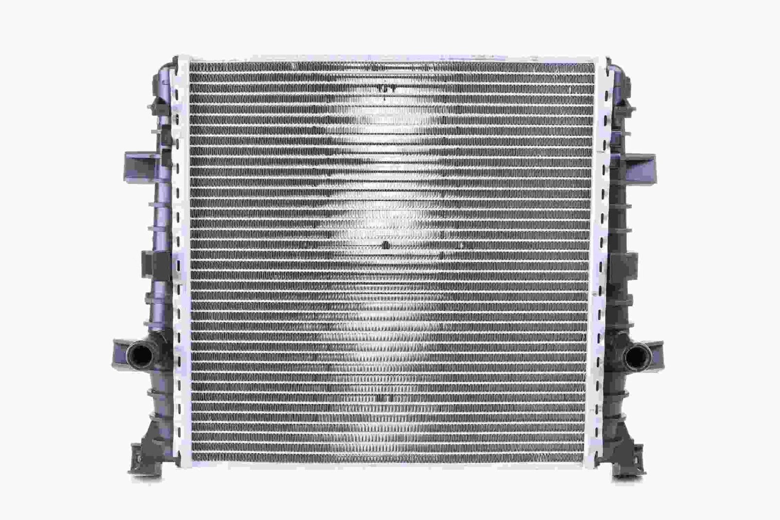 Nissens 60358 Radiator for Audi Q7 (2007–2015)