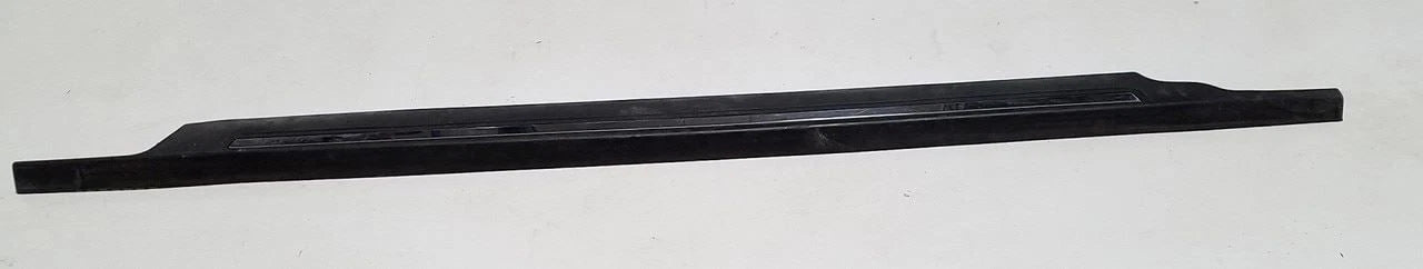 RH Lower Door Trim Panel for Lincoln Mark VIII (1997–1998)