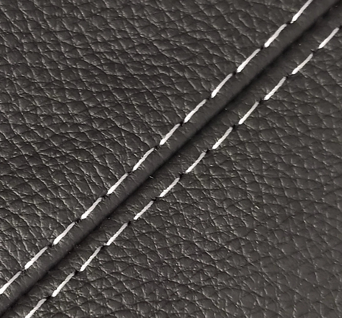 Leather Synthetic Automatic Boot for Mercedes Benz Class C (2001–2009)