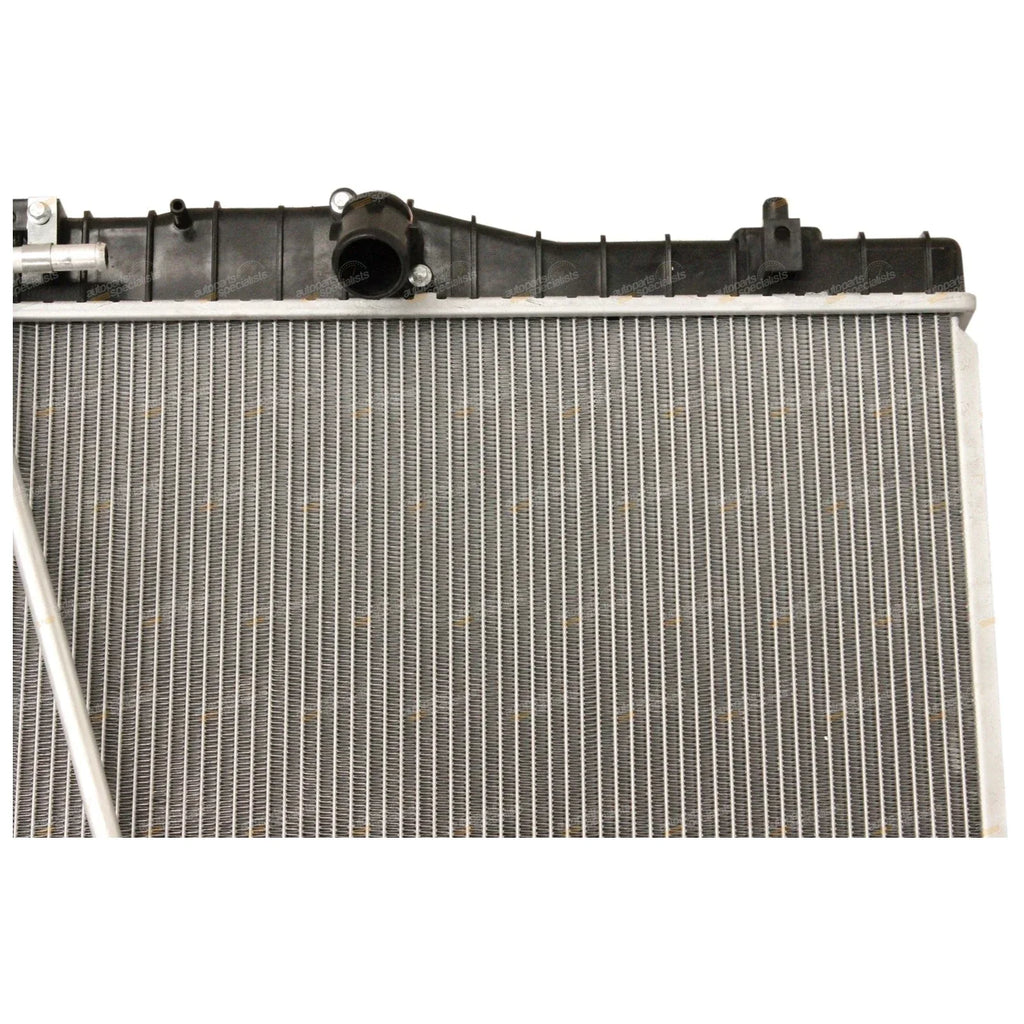 Heavy Duty Alloy Core Radiator 2.5L/3.0L for Toyota Hiace (2005–2010)