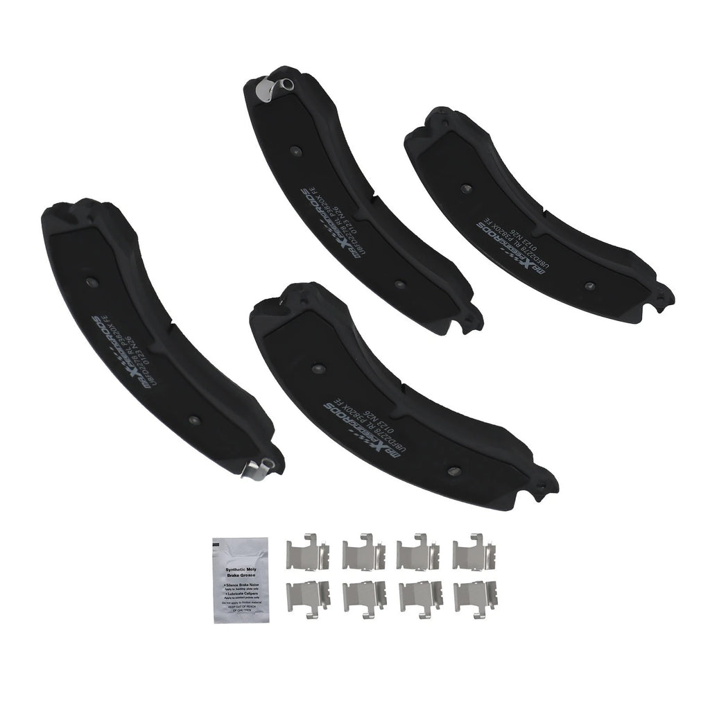 Set of 4 Front Brake Pads for Chevrolet Silverado 2500 3500 HD (2012–2019) D1565