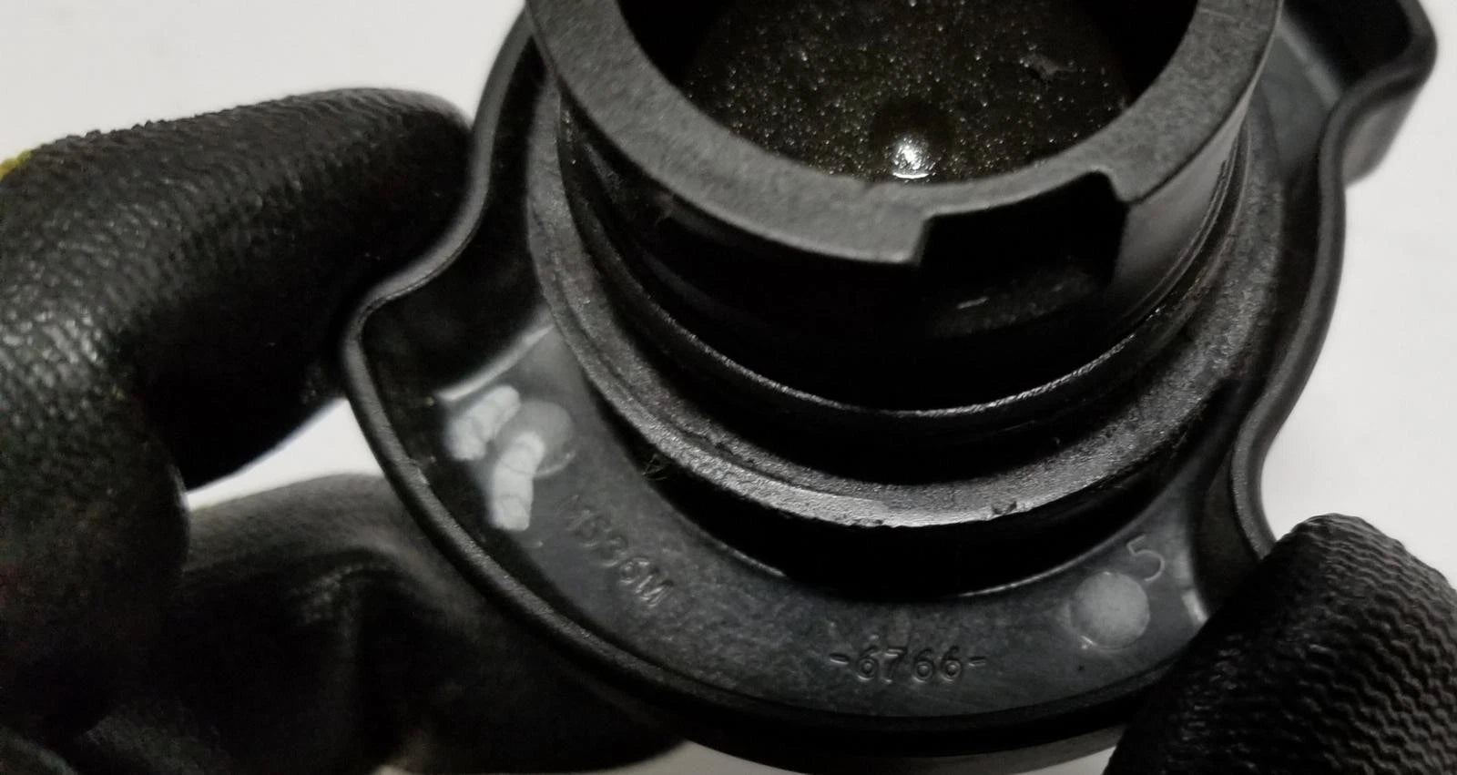 Oil Cap for Jaguar XF (2010–2012) OEM