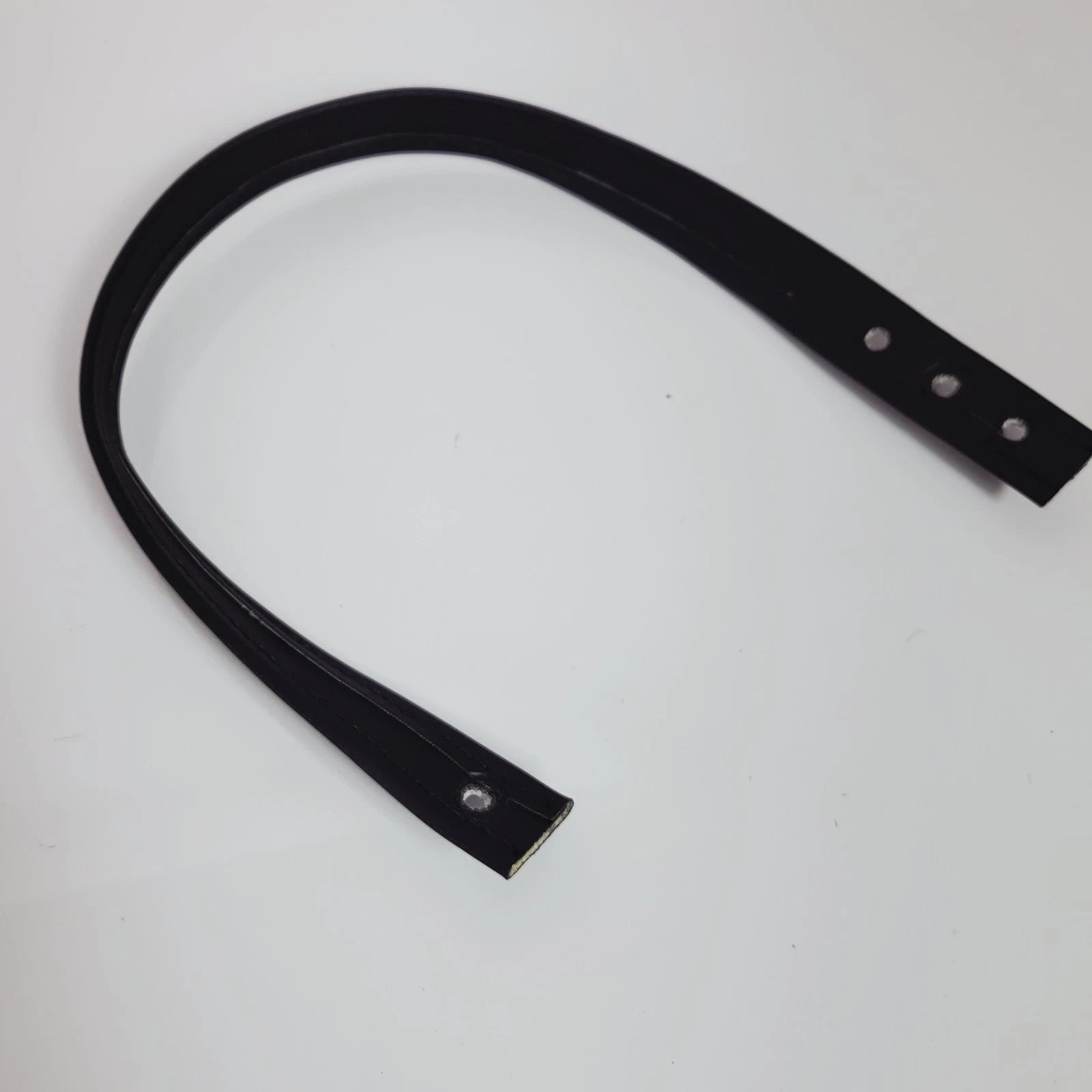 Rear Seat Grab Strap for Harley Davidson Breakout/Fat Boy (2018–2025) 52400146