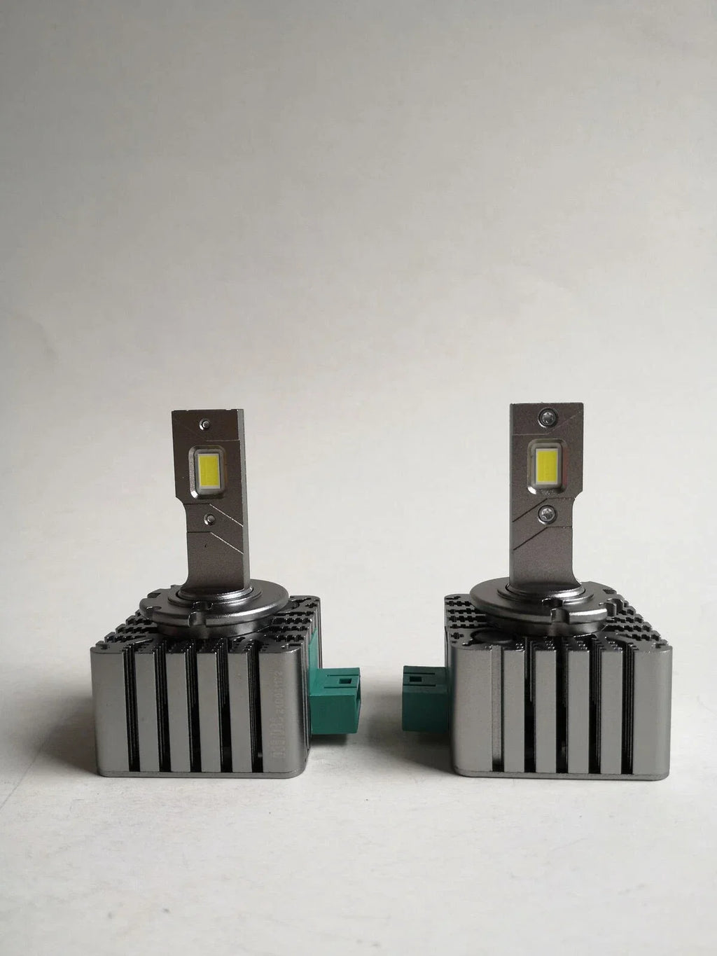 2 x D3R/D3S HID to LED Headlight Bulbs for Cars (2006–2023)