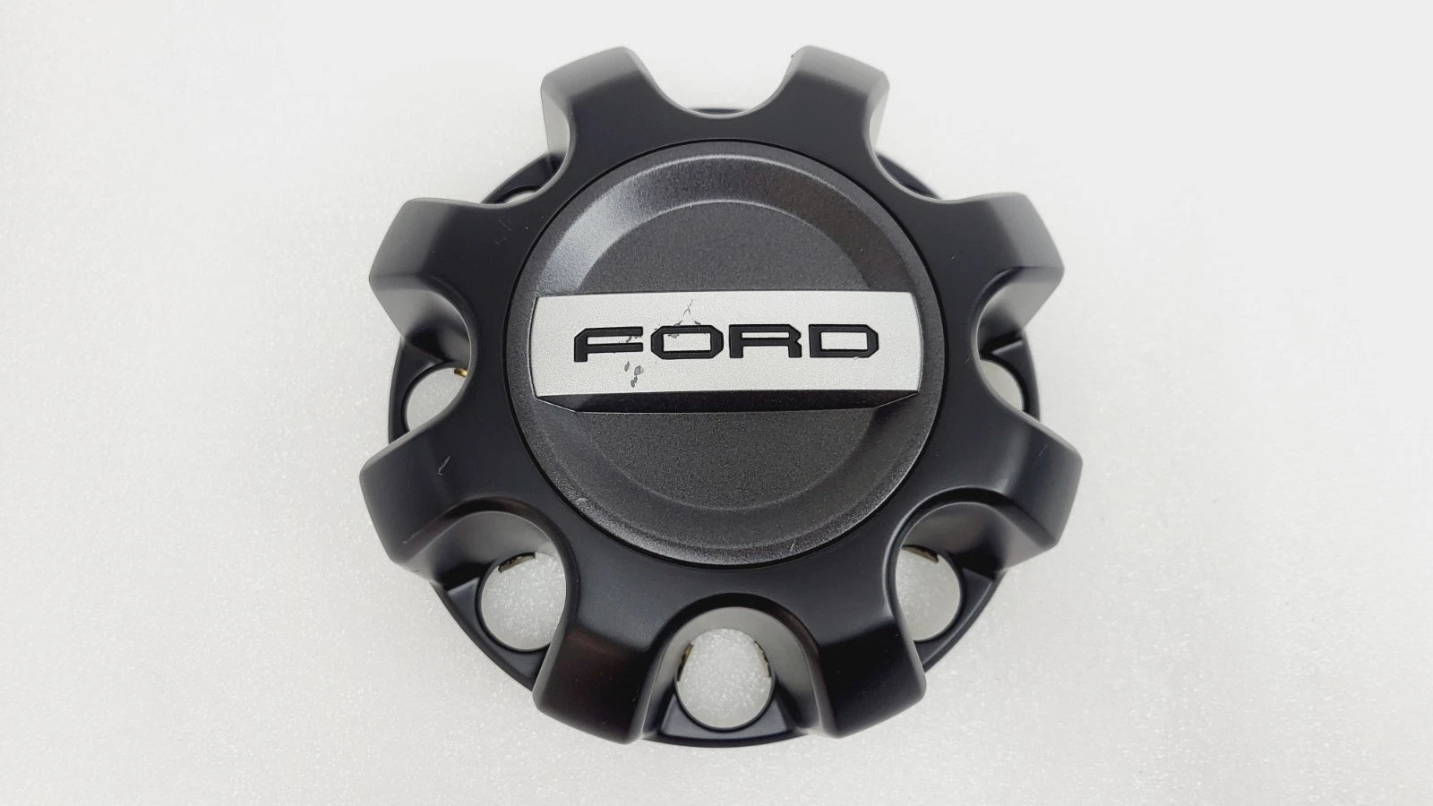 Rear Center Hub Cap for Ford F250 F350 Super Duty (2017–2026) Matte Black