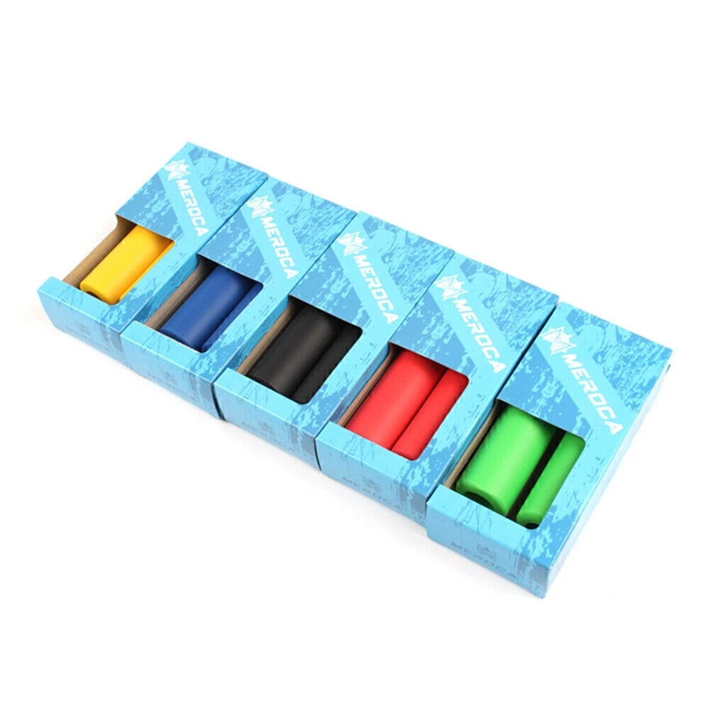 Handlebar Grips with End Plugs for MTB Bike (22.2mm Diameter)