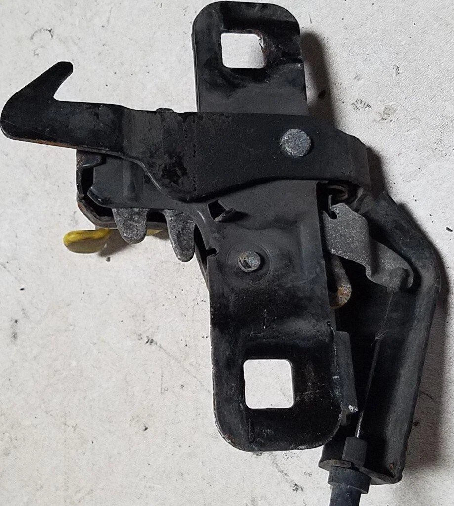 Hood Latch Lock for Lincoln Continental (1998–2002)