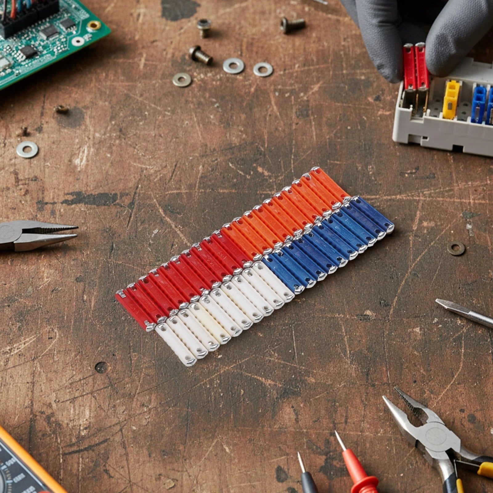 Auto Fuses Kit for Classic Car (5A, 8A, 16A, 25A)