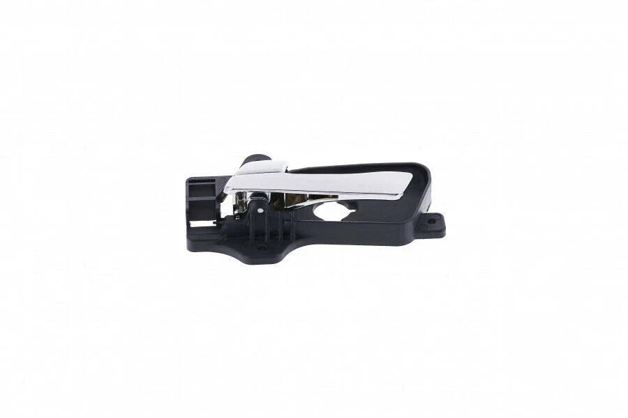 Chrome Front Left Inner Door Handle for Hyundai i30 (2007–2012)