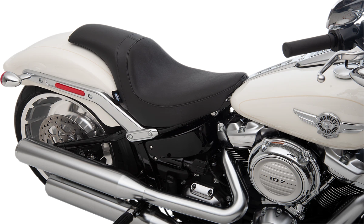Predator Seat for Harley FLFB/S (2018–2022) - Vinyl - Smooth 0802-1181