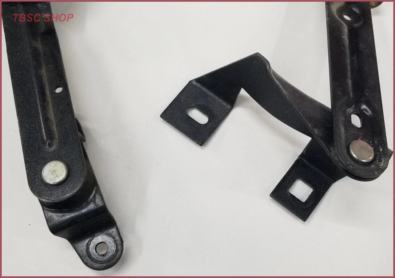 Set of 2 Trunk Lid Hinges for Ford Mustang Convertible (1983–1986)
