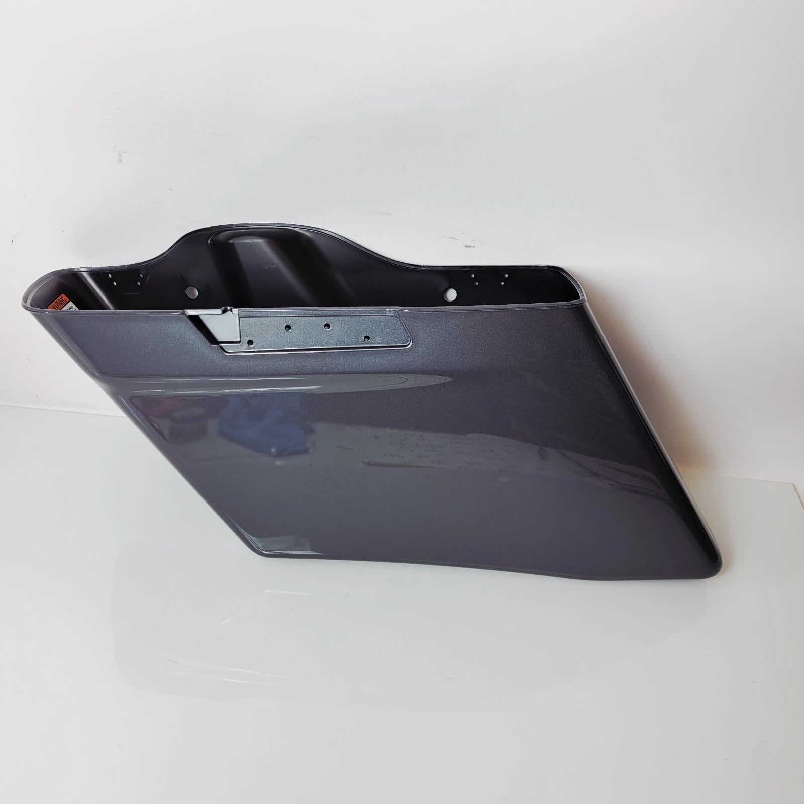 Left Saddlebag for Harley-Davidson Street Glide (2021) - Gauntlet Gray Metallic