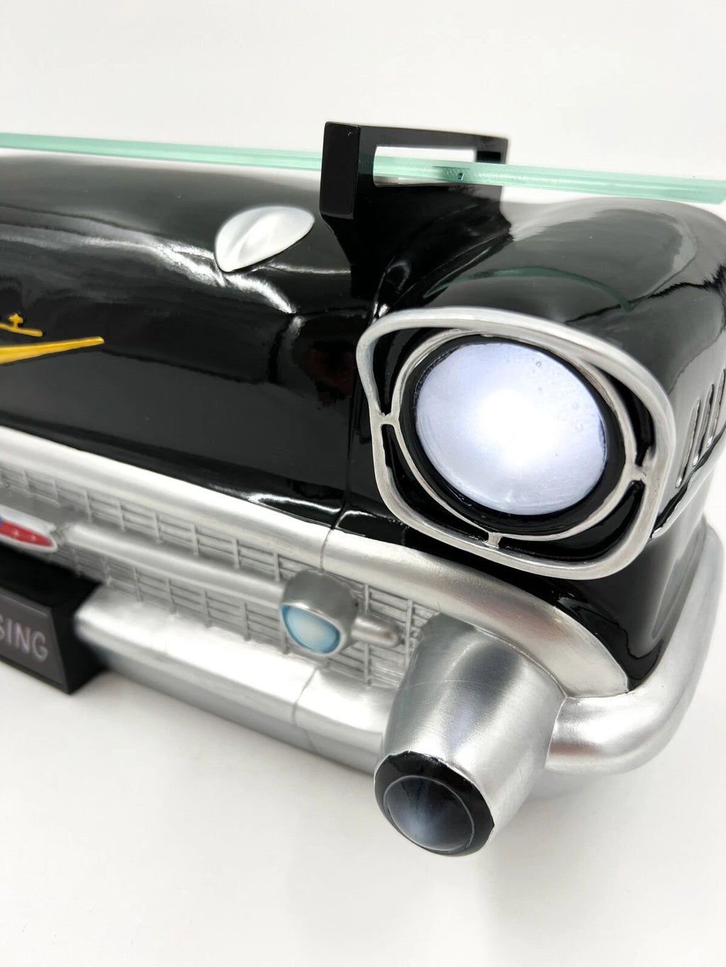 Polyresin Front Wall Shelf with LED Headlights for Chevrolet Bel Air (1957)