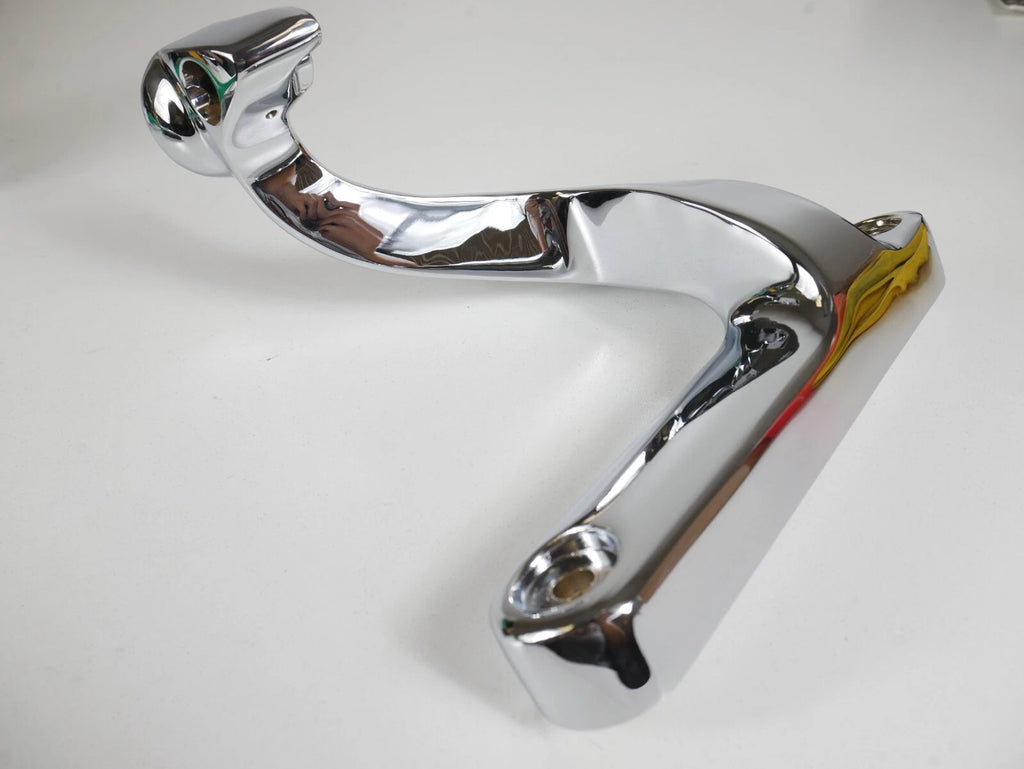 Right Turn Signal Fog Light Bracket for Harley Tri Glide (2009–2022) 67700239