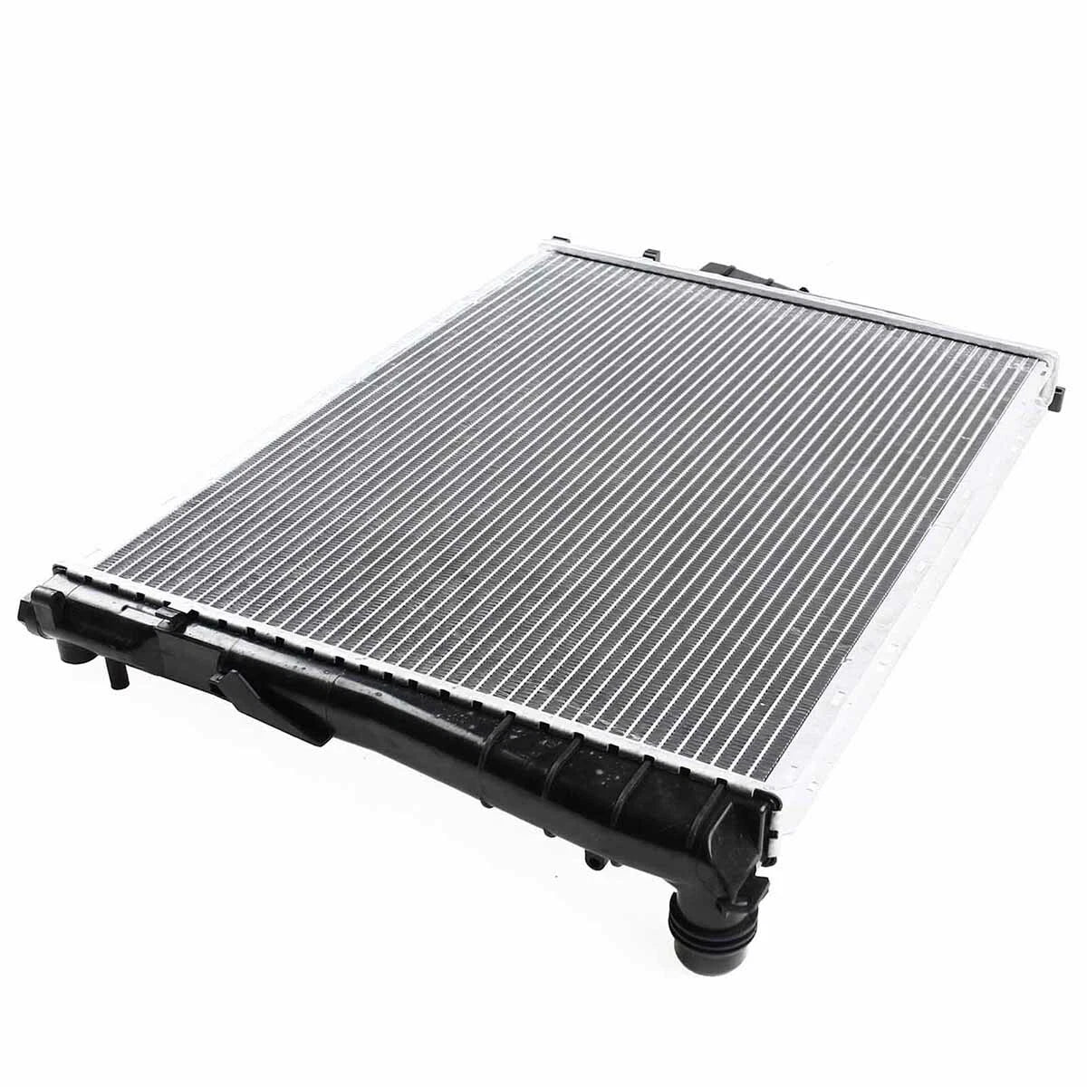 Radiator with Oil Cooler for BMW 320i 323Ci 323i 325i 325xi (2001–2005)